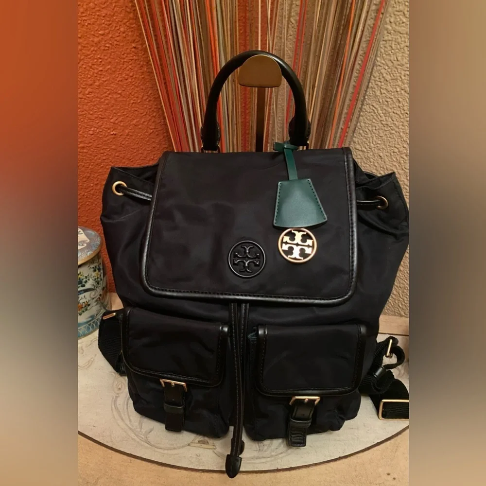 TORY BURCH- EUC Perry Black Nylon Quilted Green Interior Flap Cinched Backpack